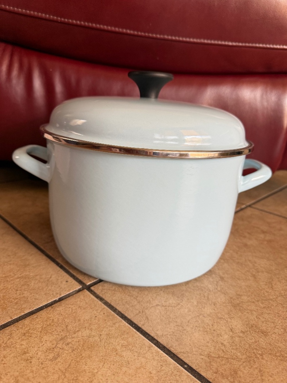CHEFS ATELIER 7.1 QUART POT with Lid Original. $120
